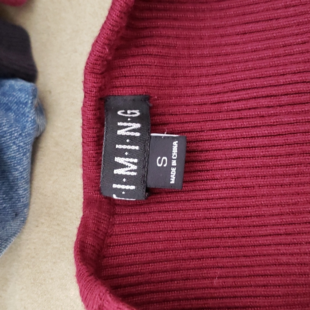 Sweater - Picture 9 of 9
